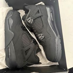 Air Jordan Retro 4 “Black cats”
