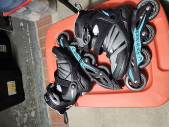 Roller blade skate  size 8  like new