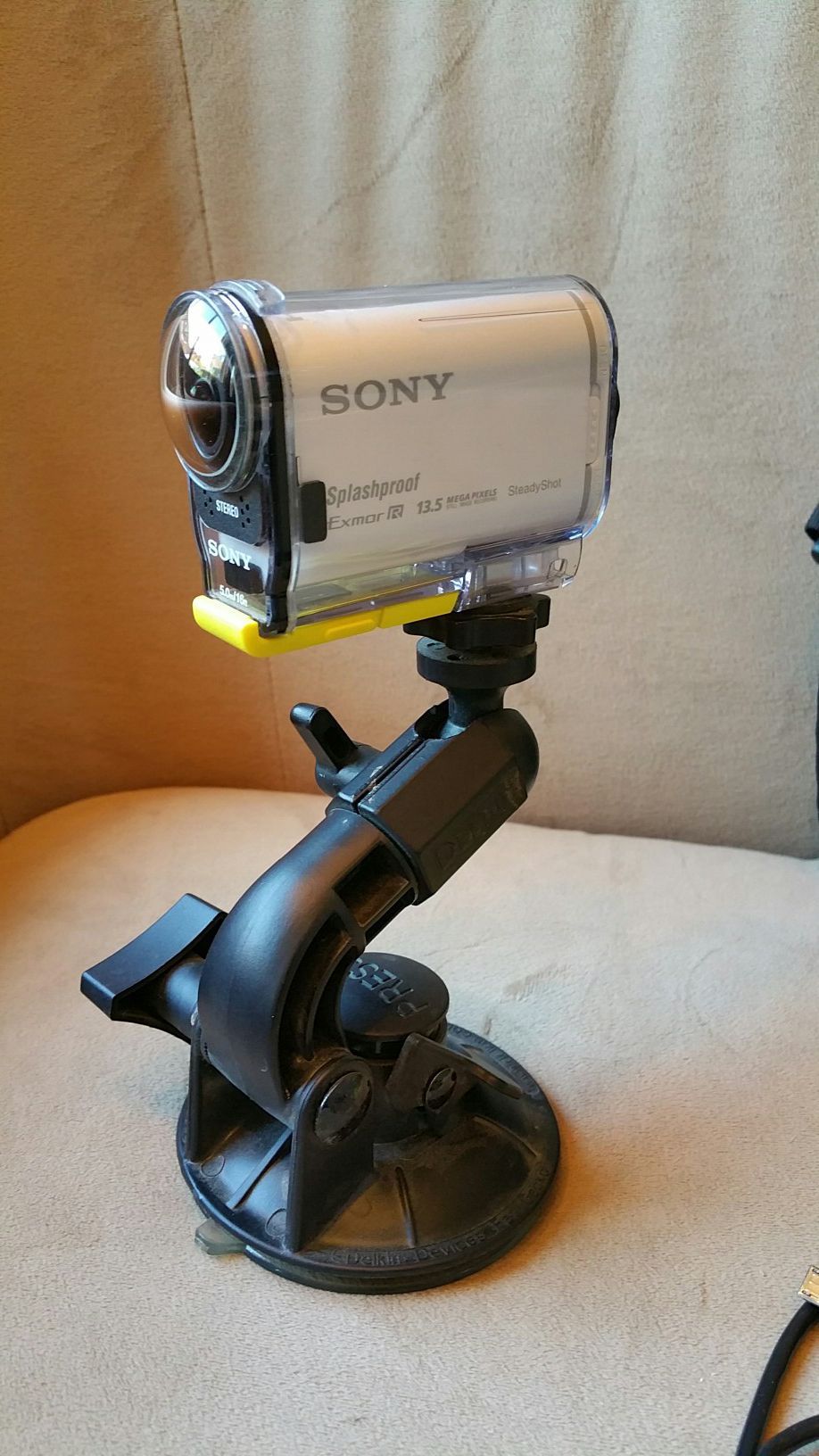 Sony action camera HDR-AS100V