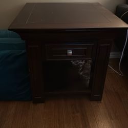 Set Of 2 End Table Solid Wood Both For $40