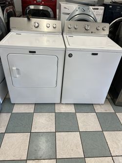 Maytag Washer And Dryer Set( Delivery Available)