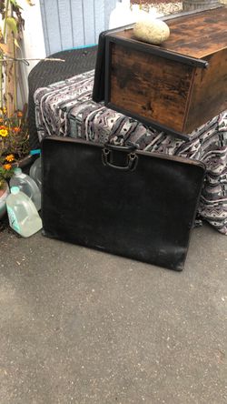 Vintage leather art Carrier