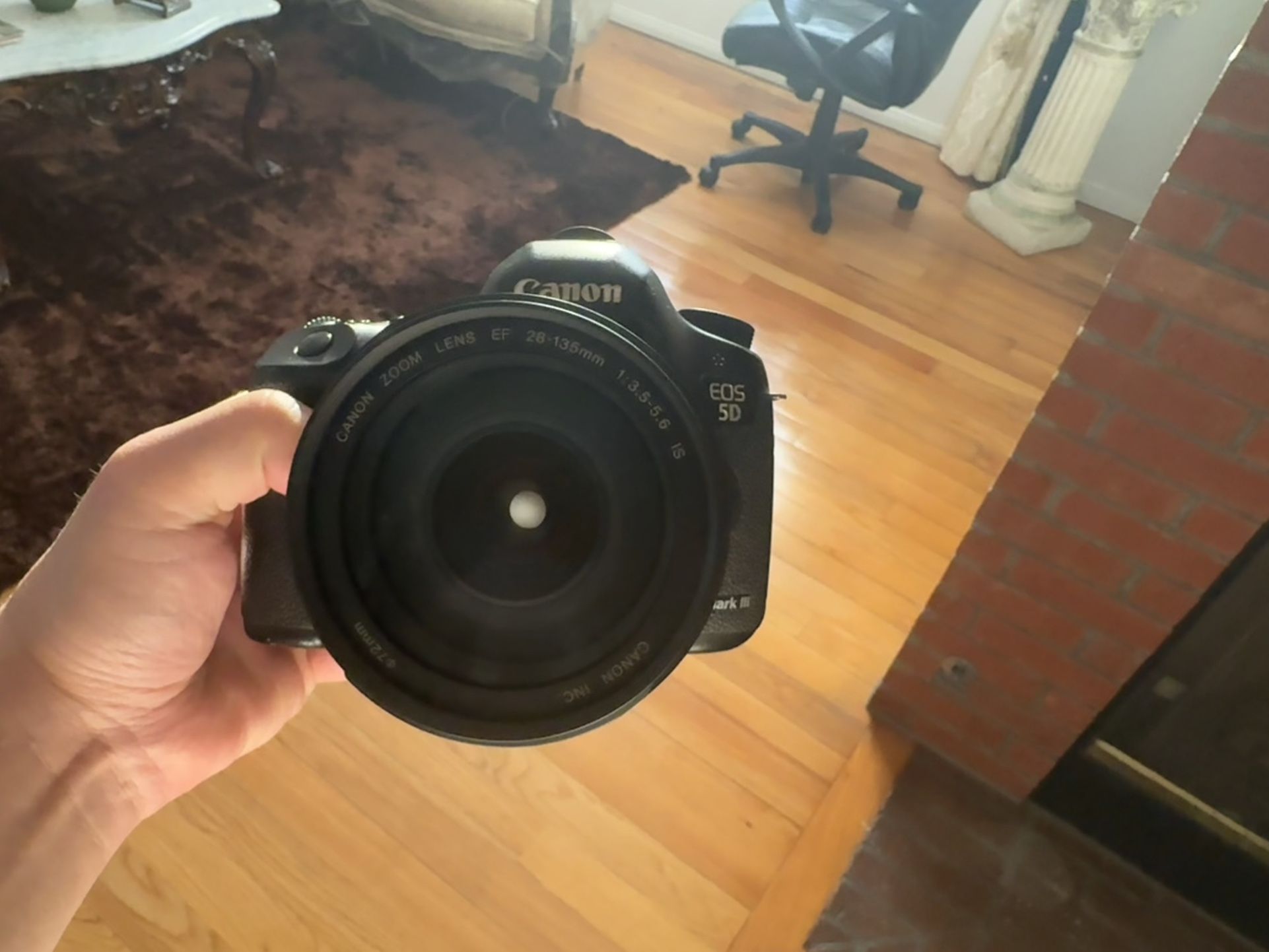 Canon 5d Mark III Bundle + Slik Tripod + Extras!