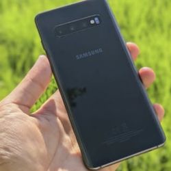 Samsung Galaxy S10 Unlocked With Warranty ☺️