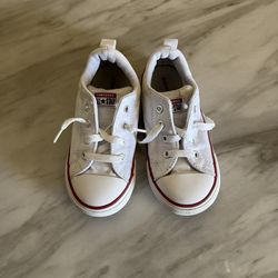 Toddler chucks