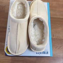 UGGS SIZE 10