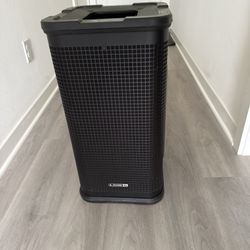 Line 6 StageSource L2t Powered PA Speaker – 800W
