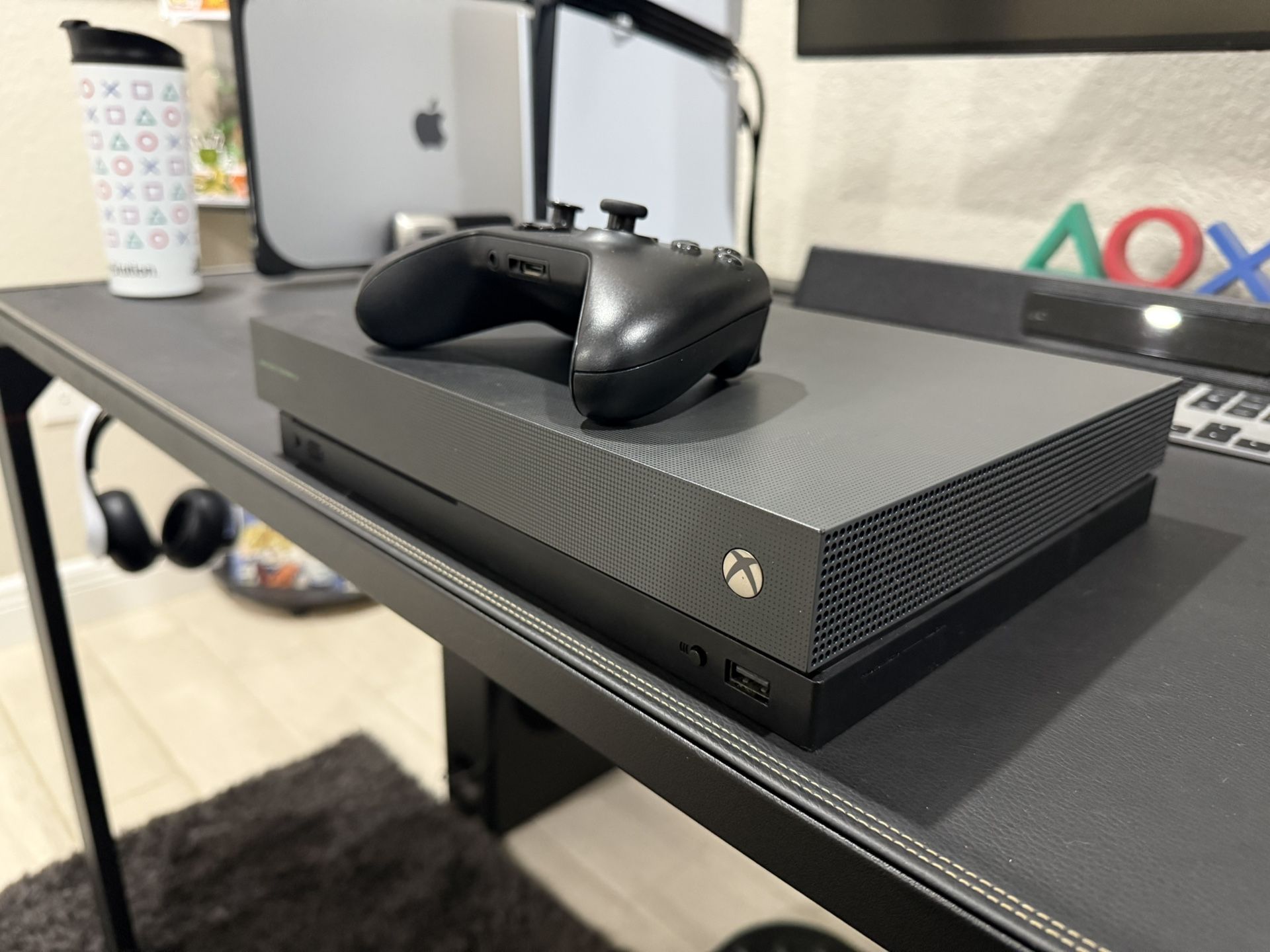 Xbox One X Project Scorpio edition 1tb