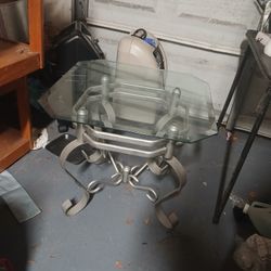 End Table Silver Metal Frame And Glass Top
