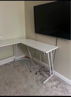 Gaming table