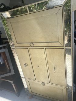 Dresser Furniture