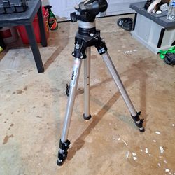 Bogen Professional Tripod