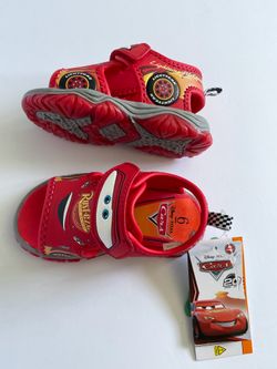 Toddler Boys Size 6 Disney Pixar Cars Lightning McQueen Light Up Sandals