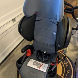Britax Pinnacle Clicktight carseat