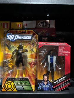 DC Universe Classics Scarecrow & DC Comics Multiverse Boomerang