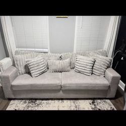 Sofa (couch)