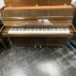 Samick Upright Piano 