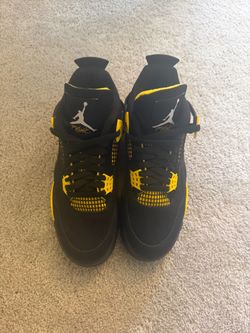 Jordan 4 thunder