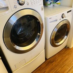 LG - Washer & Dryer