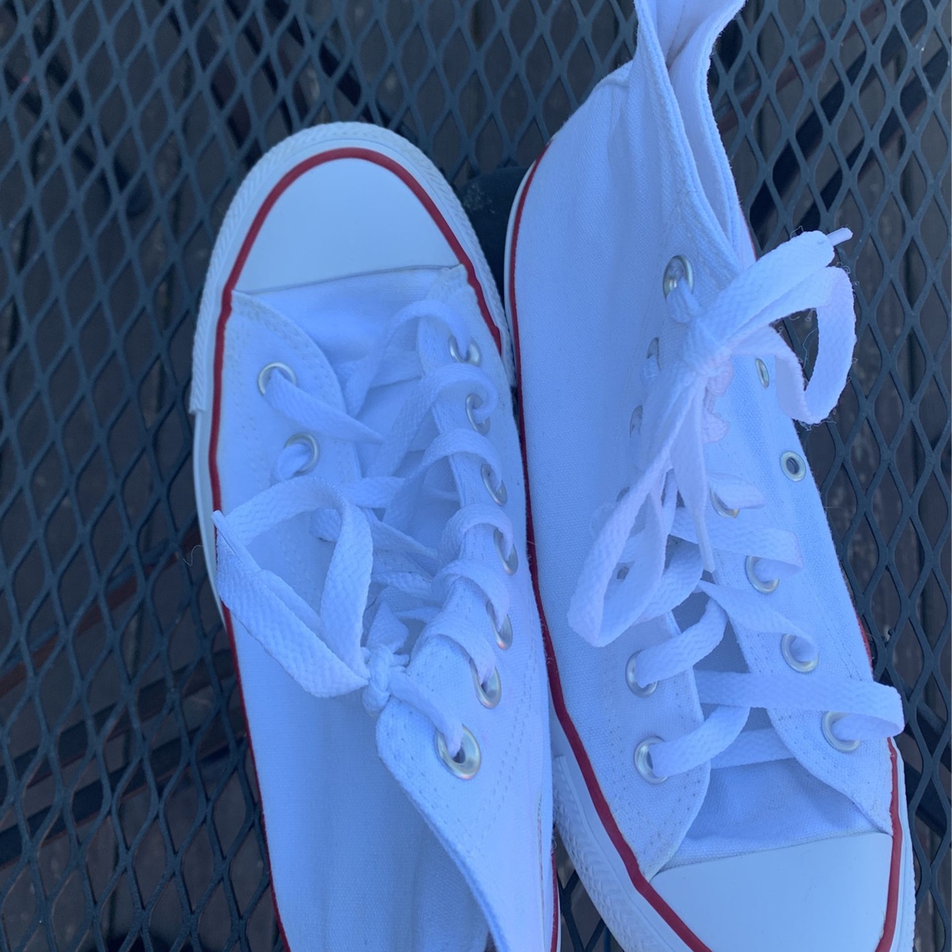Convers White High top Woman’s Shoes