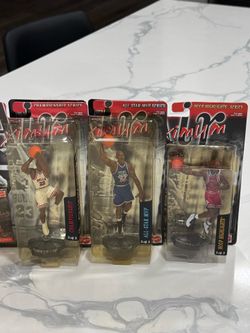 New 1999 Mattel Maximum Air Michael Jordan Figures