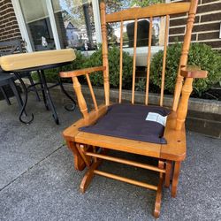 Oak Rocking Chair 