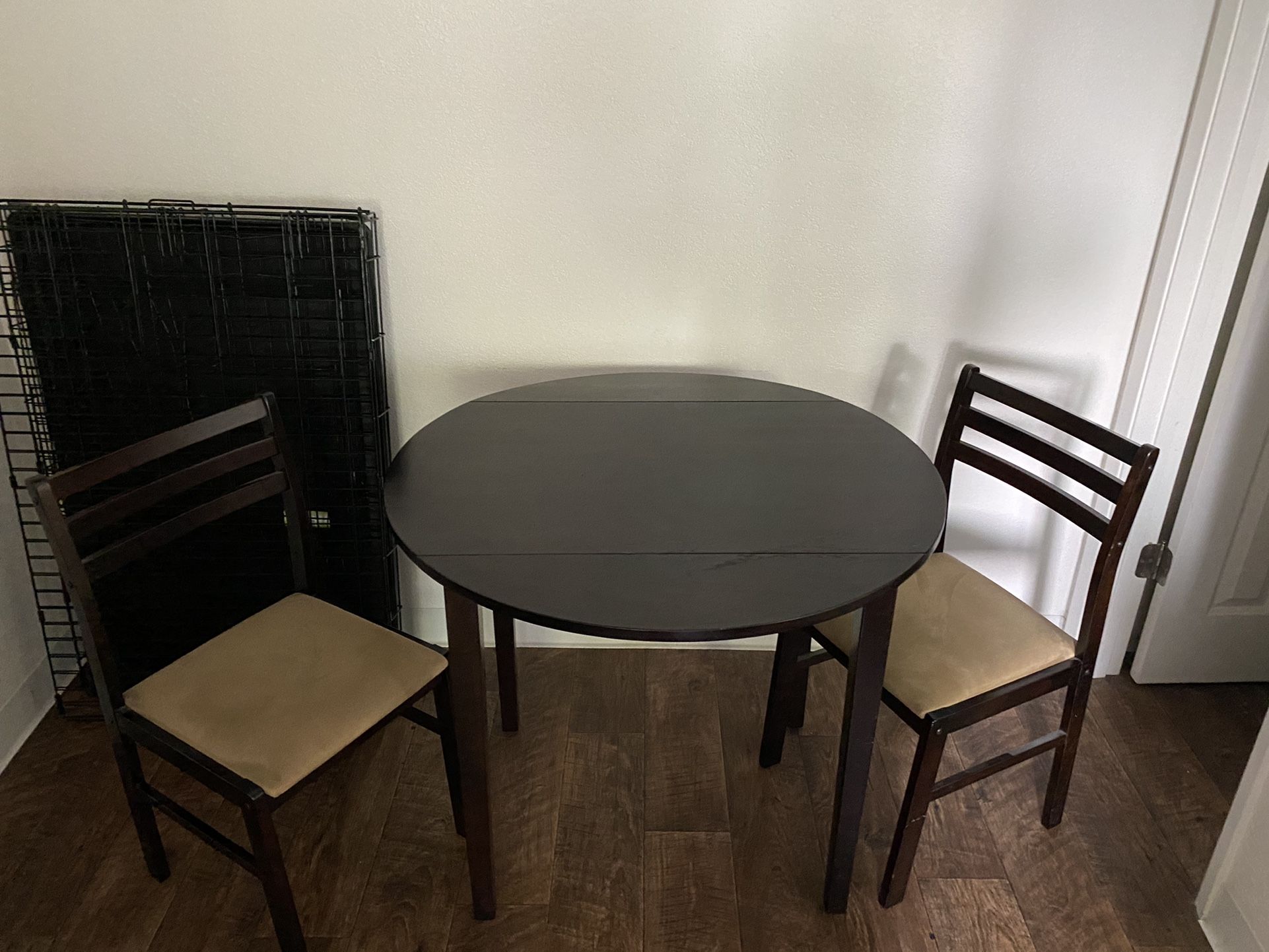 Small Circle Kitchen Table 