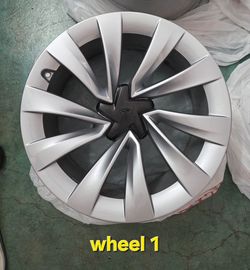 Tesla Helix 20" Wheels