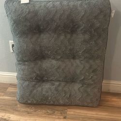 $30 NEW Canine Creations Dog Bed