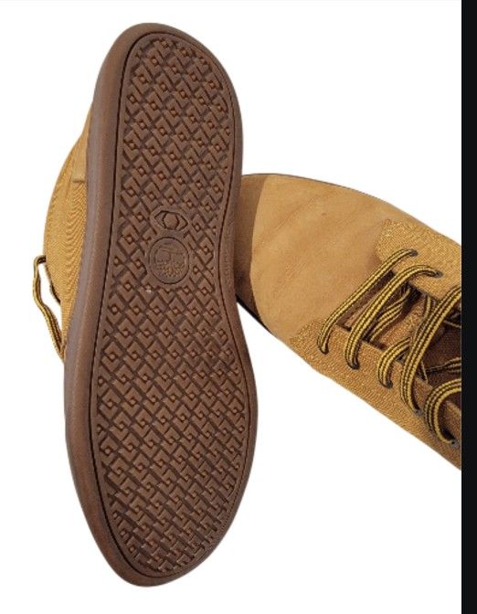 Timberland - Men Chukka Tan Suede Shoes. US Size 12. WOW DEAL !!!!