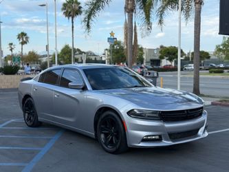 2016 Dodge Charger SXT