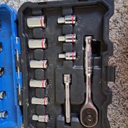 Cobalt 20 Piece Standard (SAE) And Metric Mechanics Tool Set