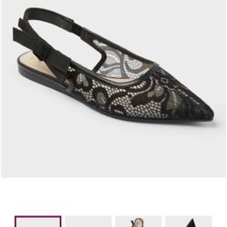 Lace Pointer 