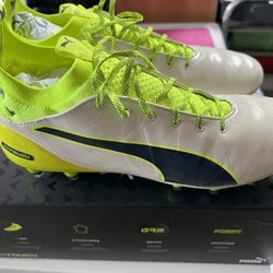 Puma Evotouch Pro Soccer Cleats