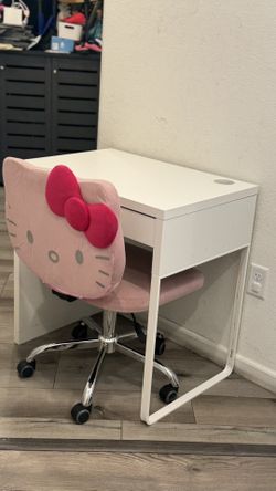 Hello kitty Desk And Chair