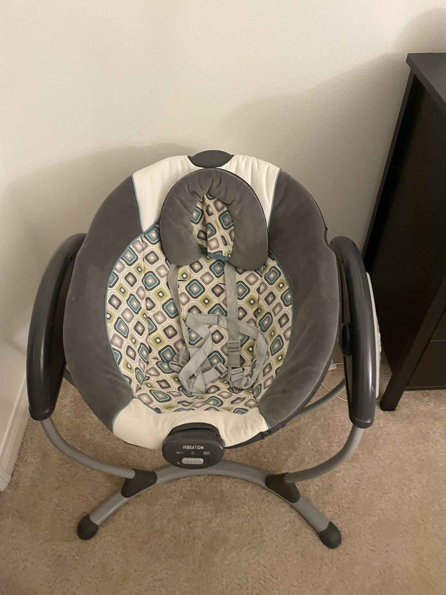 Baby Swing $50 Free Delivery !! 