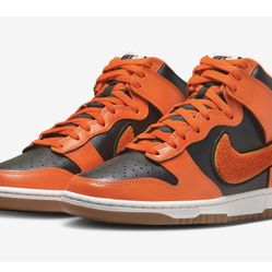 DUNK HIGH 'CHENILLE SWOOSH - SAFETY ORANGE'