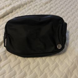 Lululemon Belt Bag 