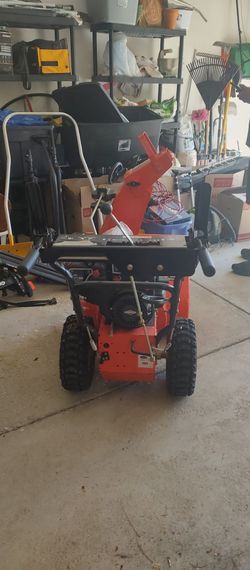 Ariens Deluxe 24 Two-Stage Snow Blower – Model 921011