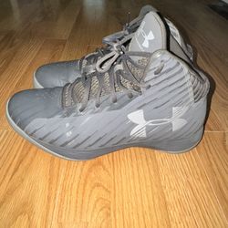 Under Armour Sneakers 