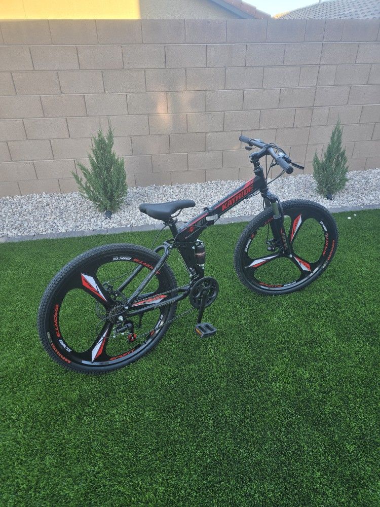 Black and Red Mountain Bike