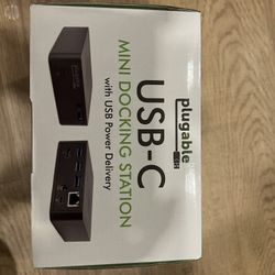 Pluggable USB C Docking Station With 85w Power