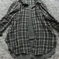 Clavin Klein plaid gray button up long sleeve shirt size Medium