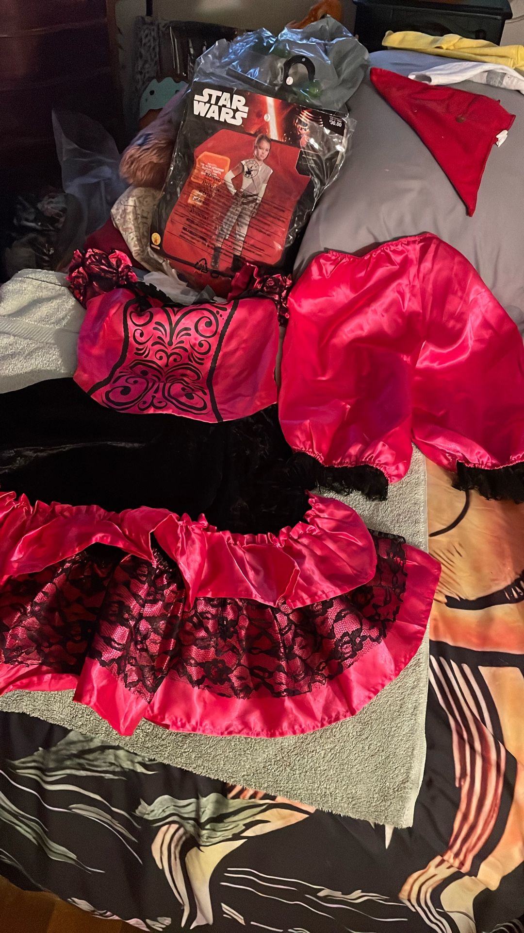 Can can dancer with bloomers