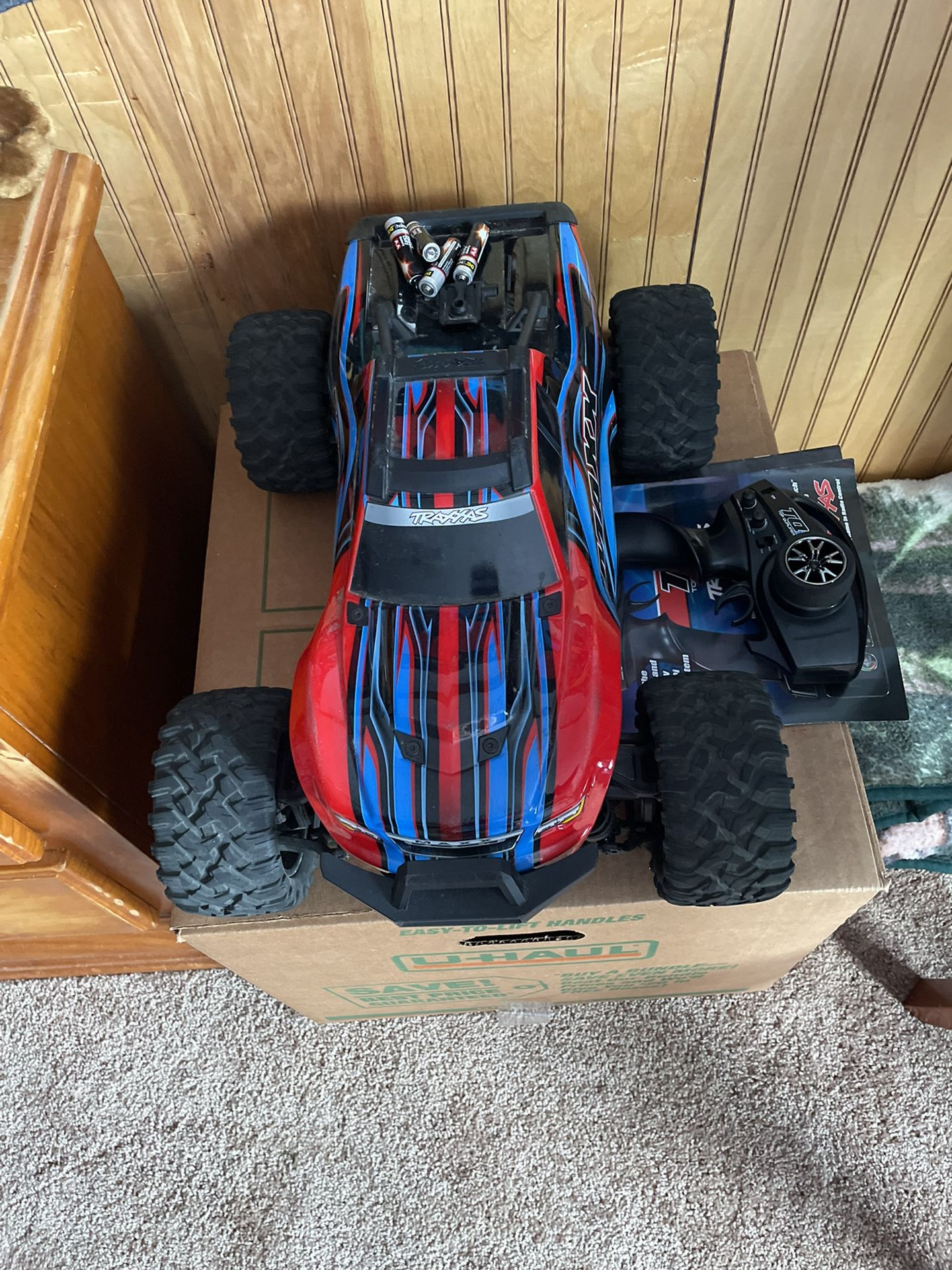 4s Traxxas Maxx With 4 Cell Battery 