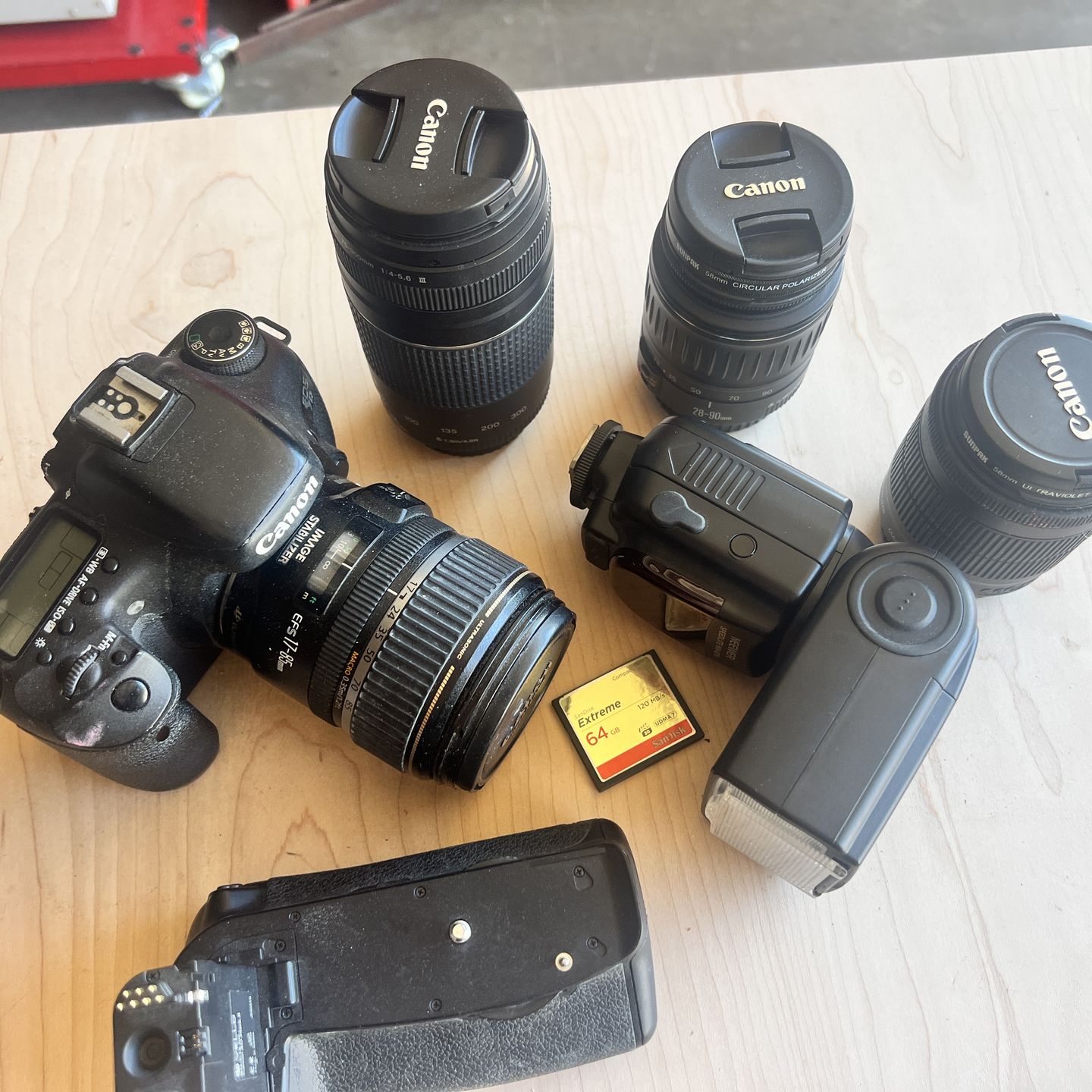 COMPLETE Canon EOS 7D Professional Photography Bundle - MINT for Sale ...