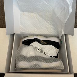 Jordan 11 Gratitude (size 11.5)