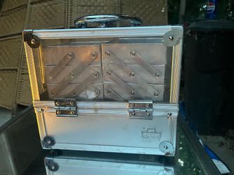 Caboodles makeup or multipurpose case