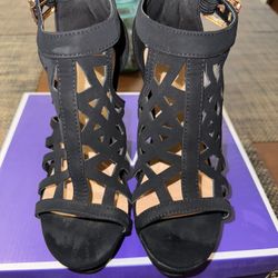 Top Moda Black Wedge / Heels Size 5