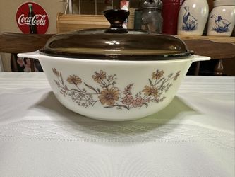 Vintage Pyrex England Casserole Dish Amber Lid